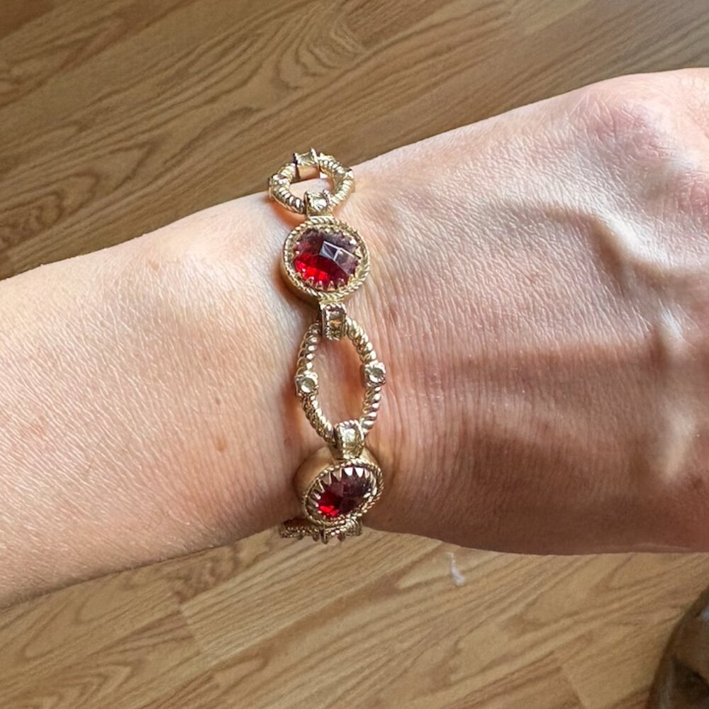 Vintage Ornate Faceted Red Crystal Goldtone Bracelet
